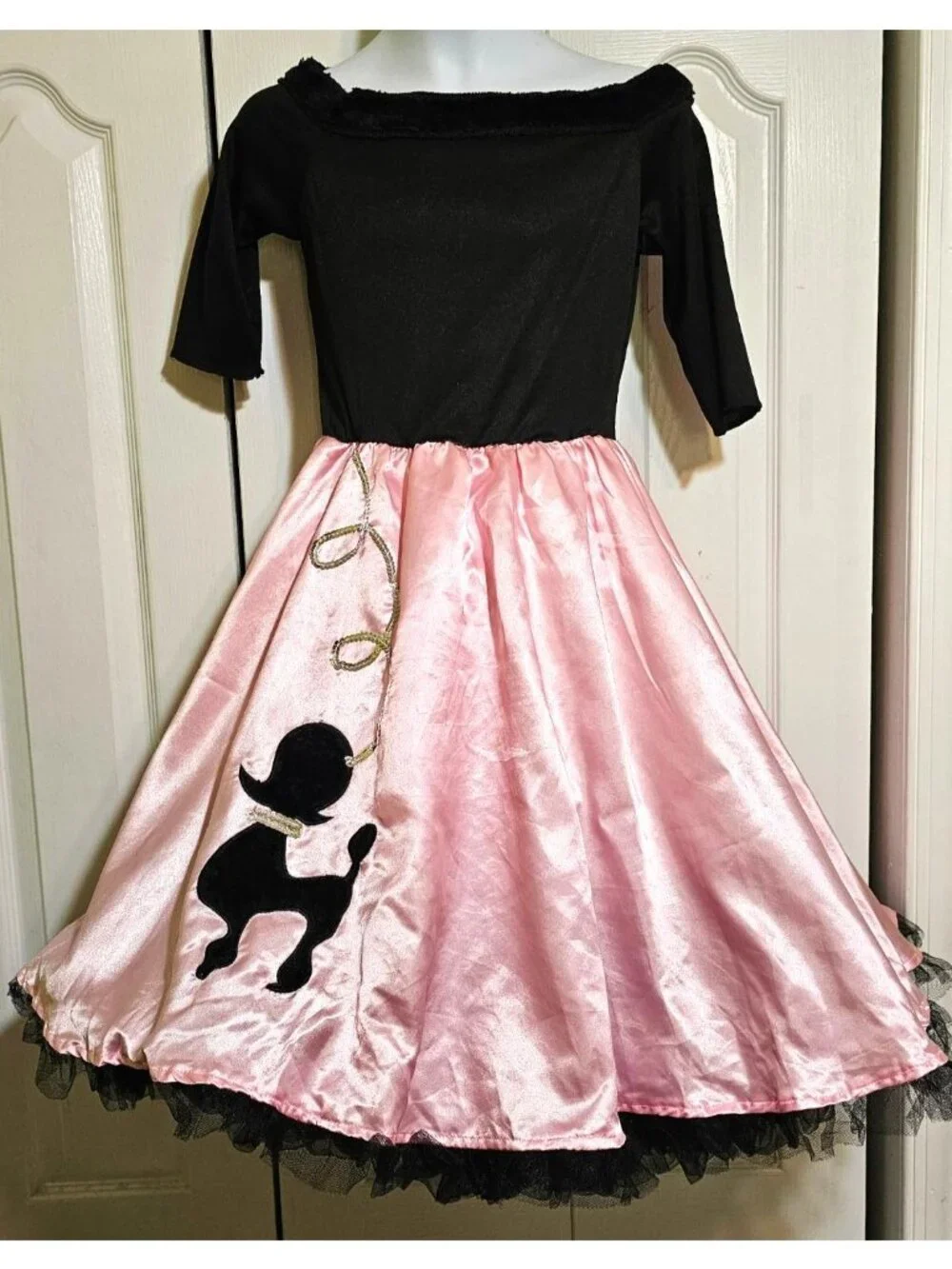 Poodle Skirt Costume Girls 8-10 50s Sock Hop Petticoat Glasses Gloves Pearls - Picture 10 of 10